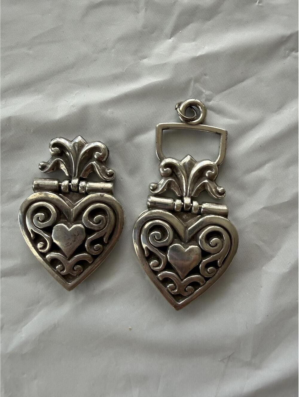 Vintage 1995 Etched Silver Pewter Heart Locket Embossed Pendants